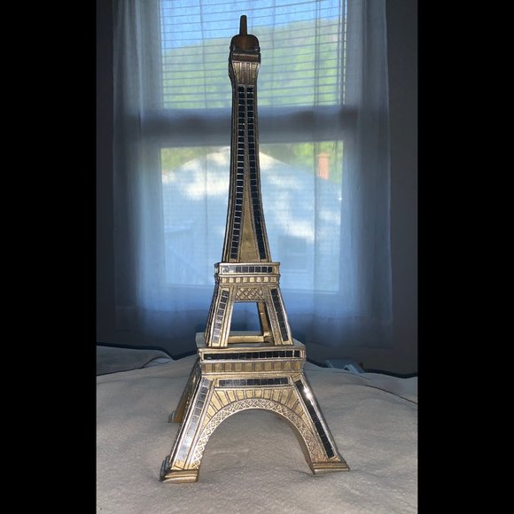 Three Hands Mirror Eiffel Tower Figurine - Picture 1 of 2